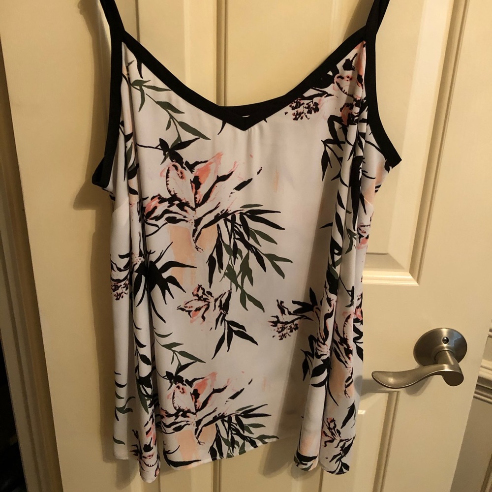 White with black tropical floral tank top. 14w.